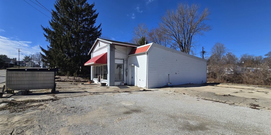440 E Main Street, Bloomfield, Indiana 47424,MLS,202605959