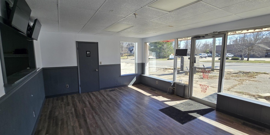 440 E Main Street, Bloomfield, Indiana 47424,MLS,202605959