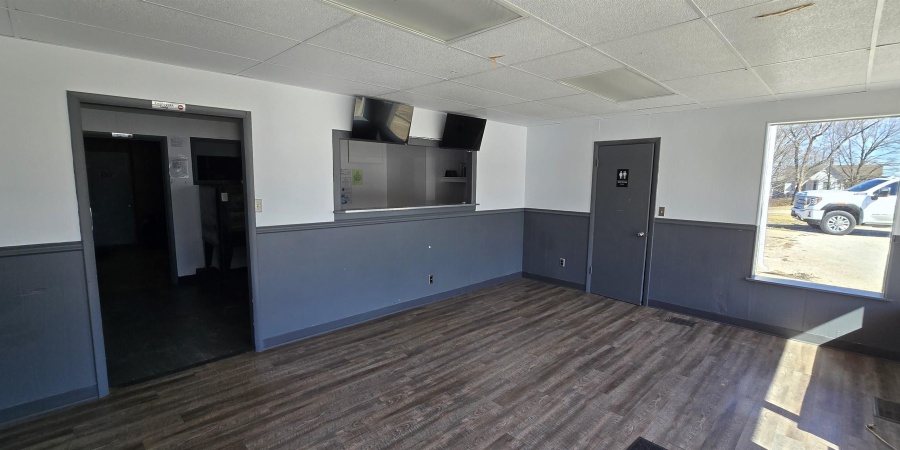 440 E Main Street, Bloomfield, Indiana 47424,MLS,202605959