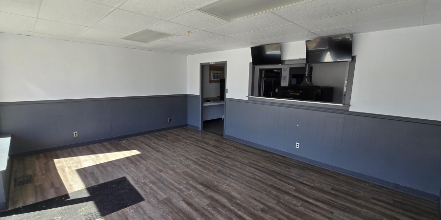 440 E Main Street, Bloomfield, Indiana 47424,MLS,202605959