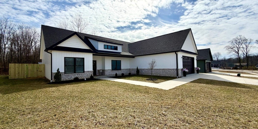 917 S Lantern Lane, Ellettsville, Indiana 47429,MLS,202605988