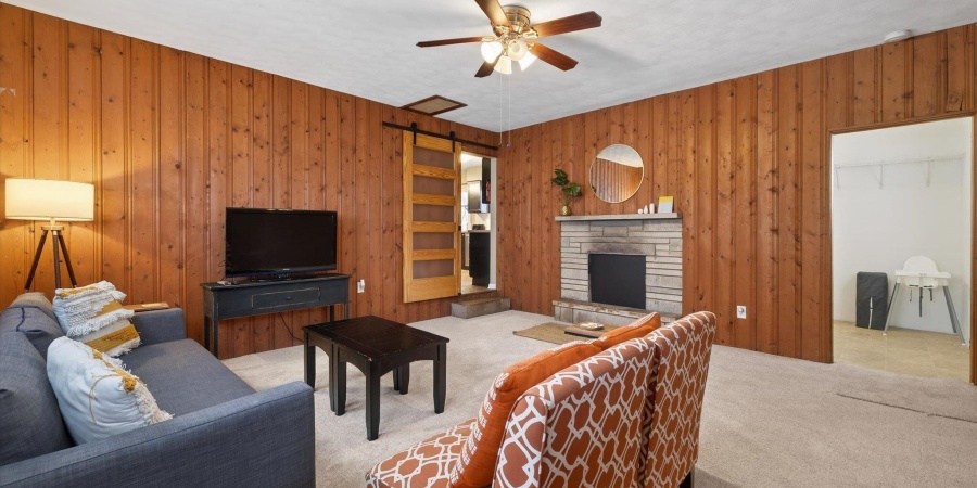 4527 E Deckard Drive, Bloomington, Indiana 47408,MLS,202606063