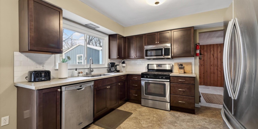 4527 E Deckard Drive, Bloomington, Indiana 47408,MLS,202606063