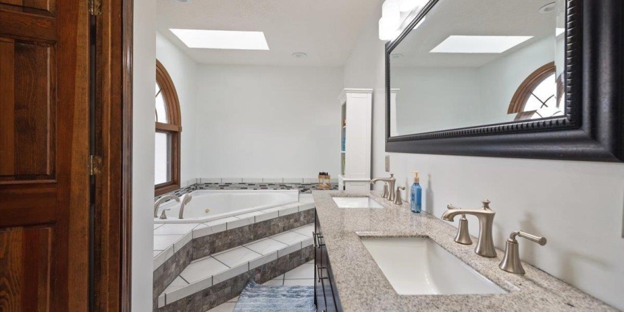 4365 N Maple Grove Road, Bloomington, Indiana 47404-9241,MLS,202606097