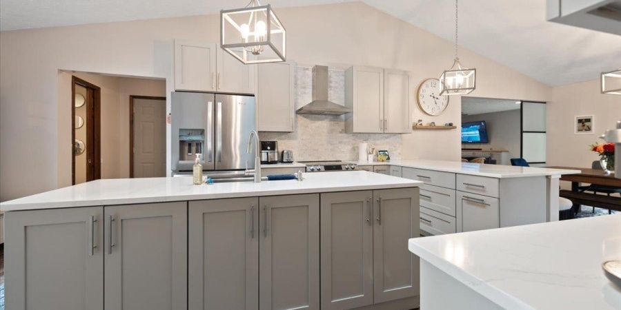 4365 N Maple Grove Road, Bloomington, Indiana 47404-9241,MLS,202606097