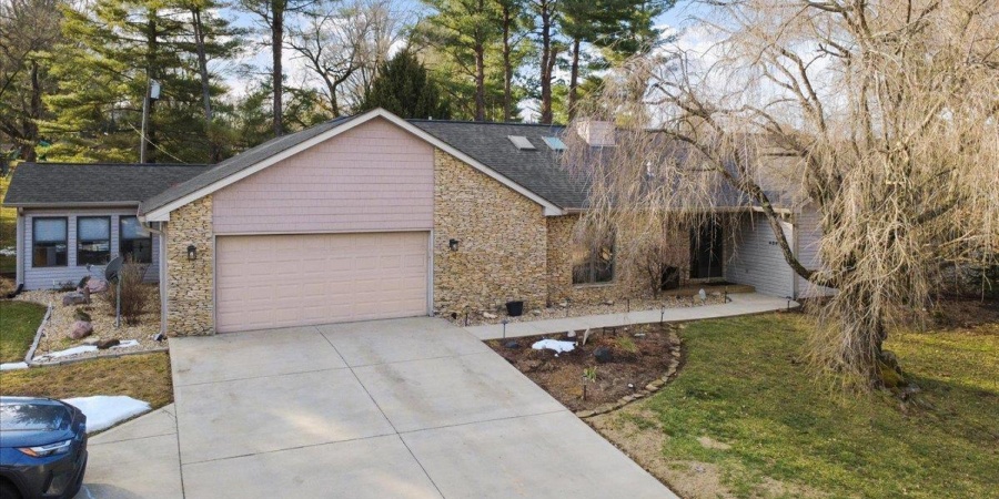 4365 N Maple Grove Road, Bloomington, Indiana 47404-9241,MLS,202606097