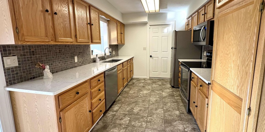 4225 N Brookwood Drive, Bloomington, Indiana 47404,MLS,202606169