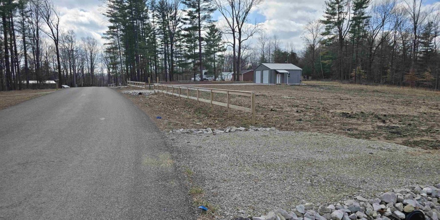 1249 N Lawrence Hollow Drive, Bloomfield, Indiana 47424,MLS,202606251