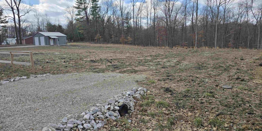 1249 N Lawrence Hollow Drive, Bloomfield, Indiana 47424,MLS,202606251