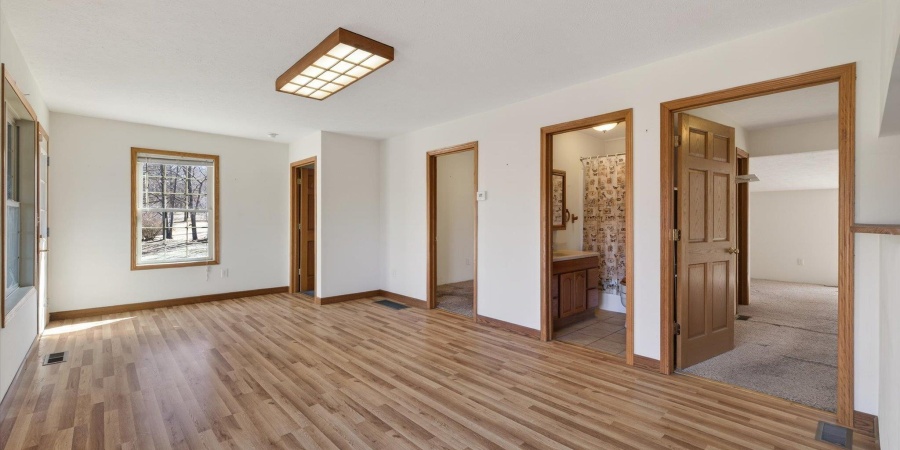 8923 E Sassafras Road, Bloomfield, Indiana 47424-5758,MLS,202606221