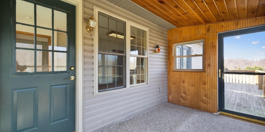 8923 E Sassafras Road, Bloomfield, Indiana 47424-5758,MLS,202606221