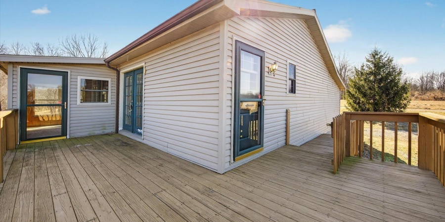 8923 E Sassafras Road, Bloomfield, Indiana 47424-5758,MLS,202606221