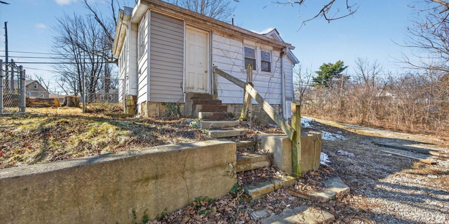 1530 W Arlington Road, Bloomington, Indiana 47404,MLS,202606230