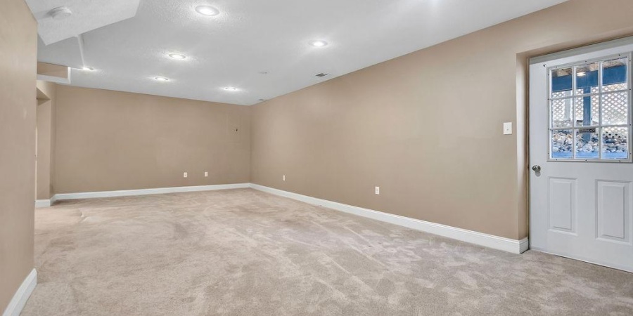 5376 S Fairfax Drive, Bloomington, Indiana 47401,MLS,202606286