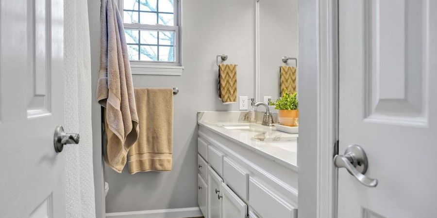 720 W Whitethorn Place, Bloomington, Indiana 47403-4380,MLS,202606304