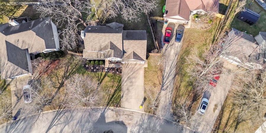 720 W Whitethorn Place, Bloomington, Indiana 47403-4380,MLS,202606304