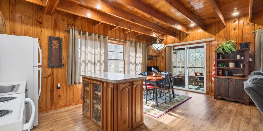 8055 N Lakewood Drive, Unionville, Indiana 47468,MLS,202606322