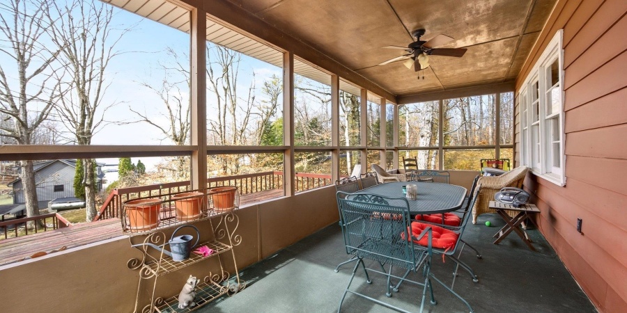 8055 N Lakewood Drive, Unionville, Indiana 47468,MLS,202606322