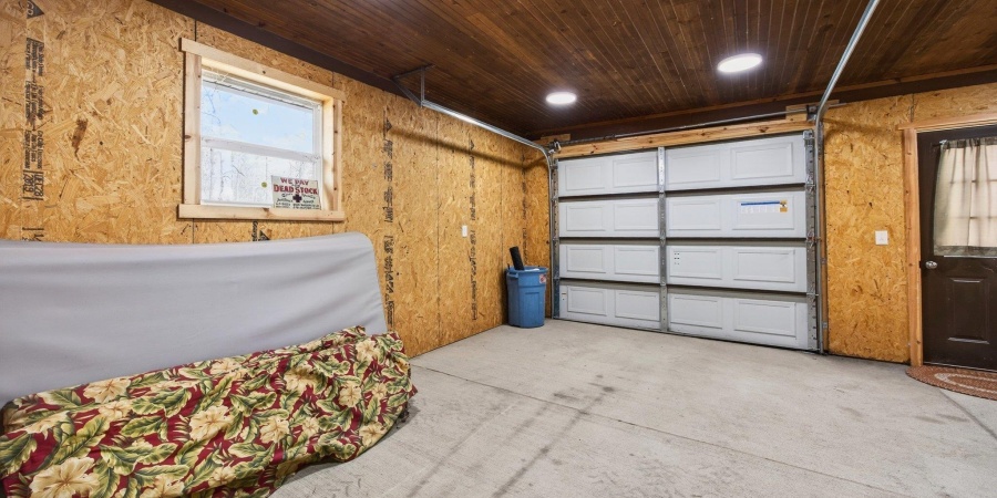 8055 N Lakewood Drive, Unionville, Indiana 47468,MLS,202606322