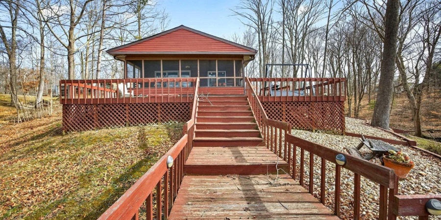 8055 N Lakewood Drive, Unionville, Indiana 47468,MLS,202606322