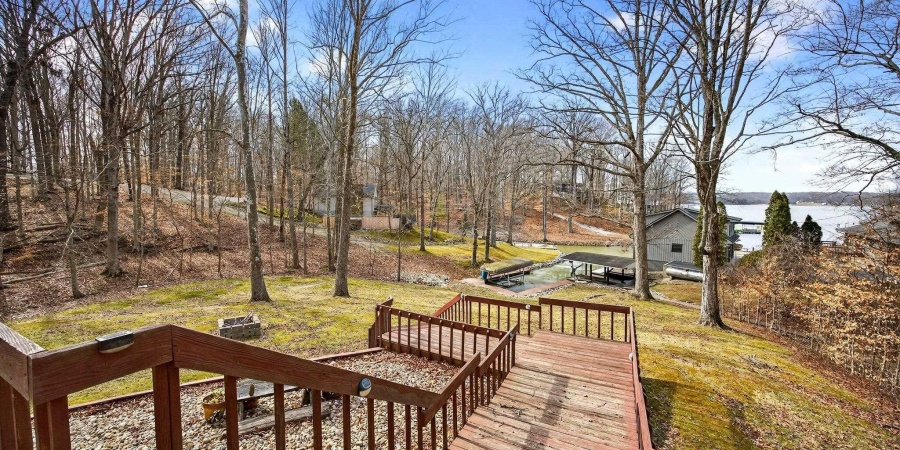 8055 N Lakewood Drive, Unionville, Indiana 47468,MLS,202606322