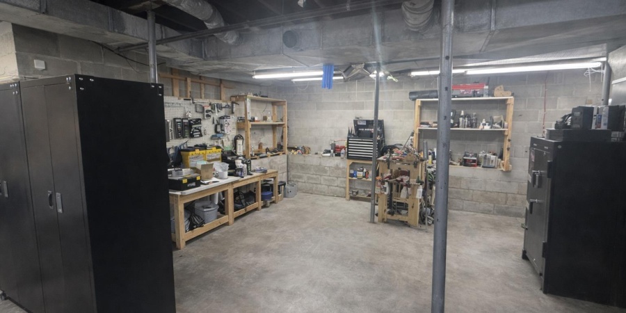 1706 I Street, Bedford, Indiana 47421,MLS,202606361