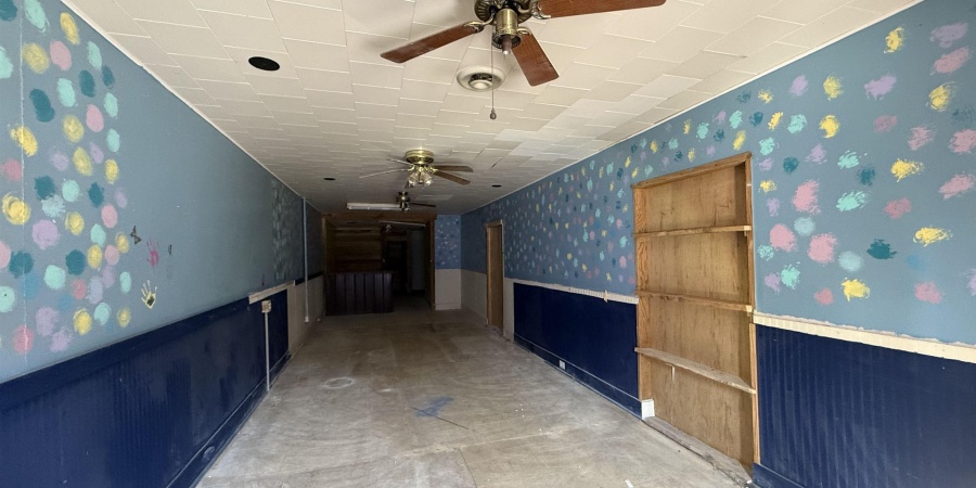 615 W Main Street, Mitchell, Indiana 47446,MLS,202606454