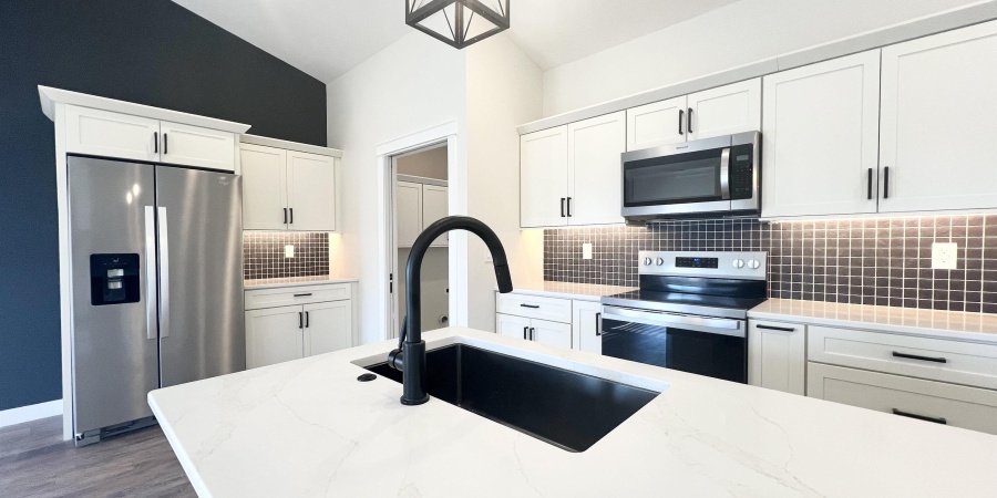 2108 Aruba Drive, Bedford, Indiana 47421,MLS,202606463