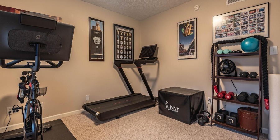 1300 E Hillside Drive, Bloomington, Indiana 47401,MLS,202606475