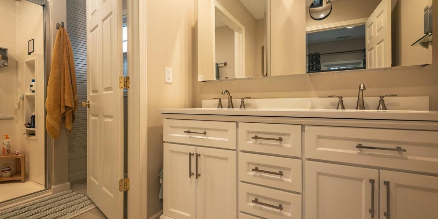 1300 E Hillside Drive, Bloomington, Indiana 47401,MLS,202606475