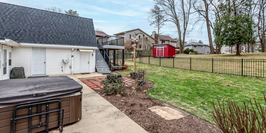 1300 E Hillside Drive, Bloomington, Indiana 47401,MLS,202606475