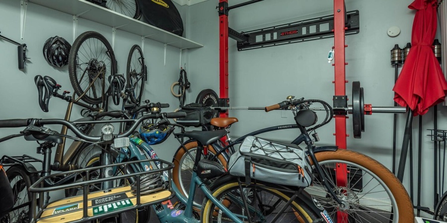 1300 E Hillside Drive, Bloomington, Indiana 47401,MLS,202606475