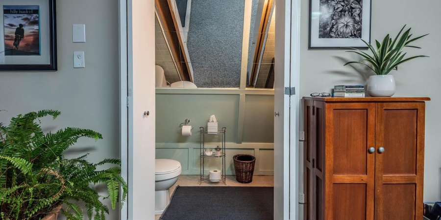 1300 E Hillside Drive, Bloomington, Indiana 47401,MLS,202606475