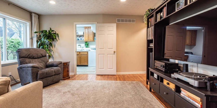 1300 E Hillside Drive, Bloomington, Indiana 47401,MLS,202606475