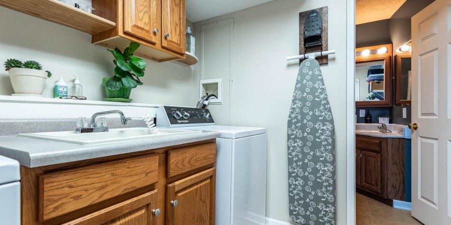 1300 E Hillside Drive, Bloomington, Indiana 47401,MLS,202606475