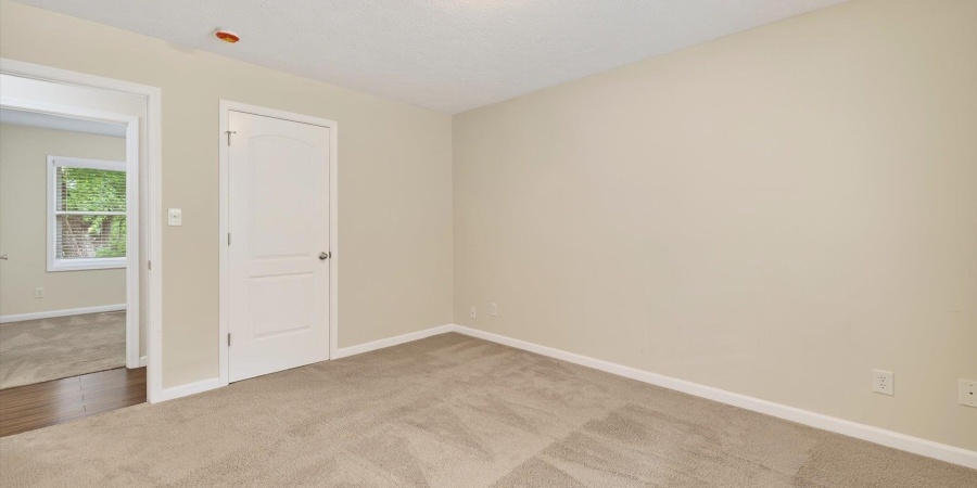 1210 S Park Avenue, Bloomington, Indiana 47401-6008,MLS,202606494