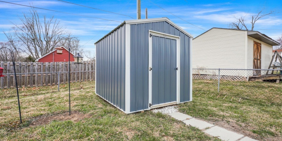 2430 S Brown Avenue, Bloomington, Indiana 47403,MLS,202606772