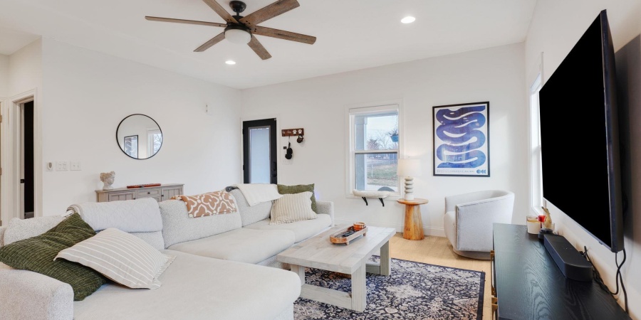 2430 S Brown Avenue, Bloomington, Indiana 47403,MLS,202606772