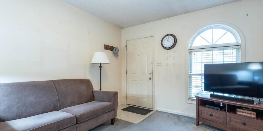 882 E Sherwood Hills Drive, Bloomington, Indiana 47401,MLS,202606848