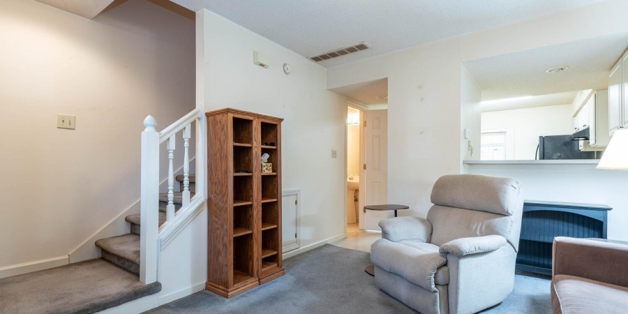 882 E Sherwood Hills Drive, Bloomington, Indiana 47401,MLS,202606848