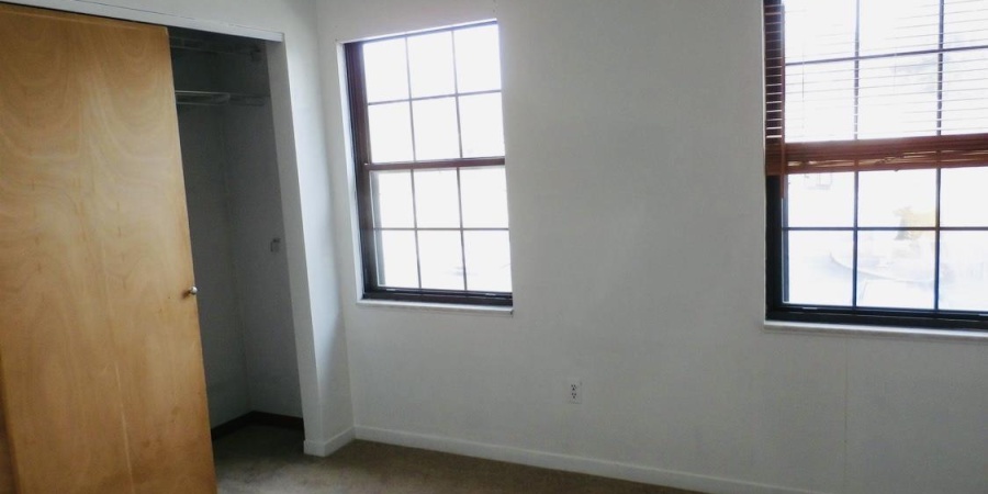 2370 S Henderson Street, Bloomington, Indiana 47401-4539,MLS,202606934