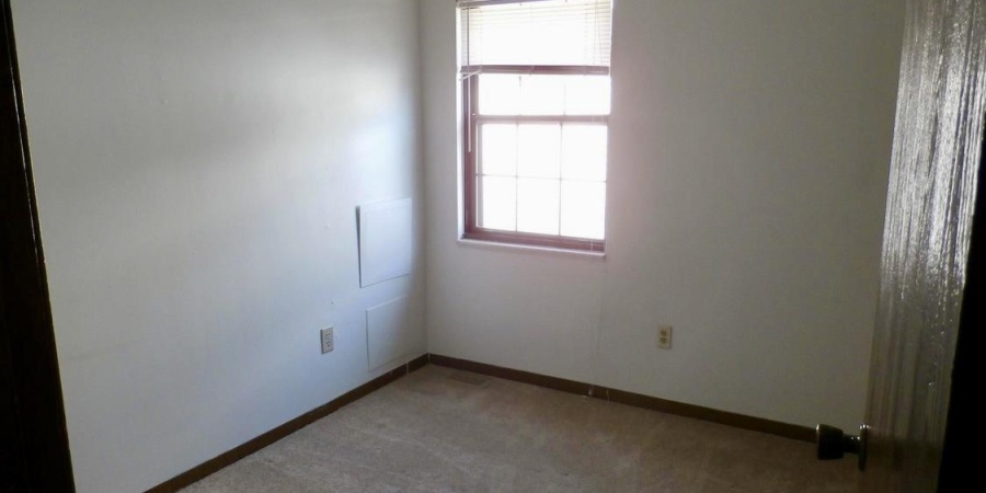 2370 S Henderson Street, Bloomington, Indiana 47401-4539,MLS,202606934