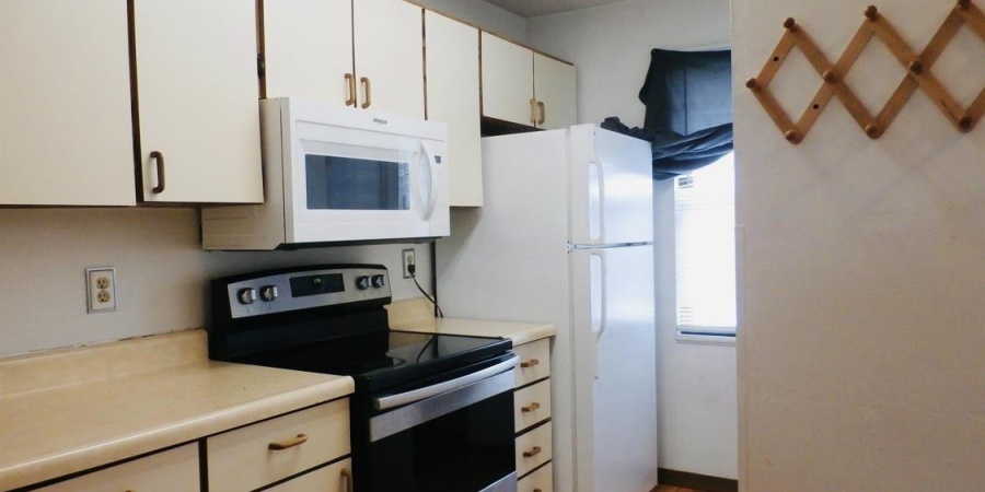 2370 S Henderson Street, Bloomington, Indiana 47401-4539,MLS,202606934