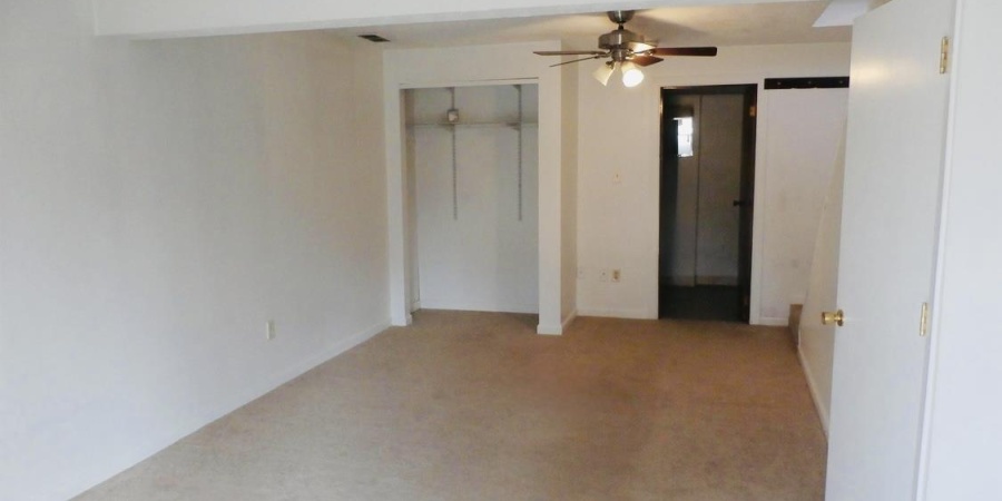 2370 S Henderson Street, Bloomington, Indiana 47401-4539,MLS,202606934