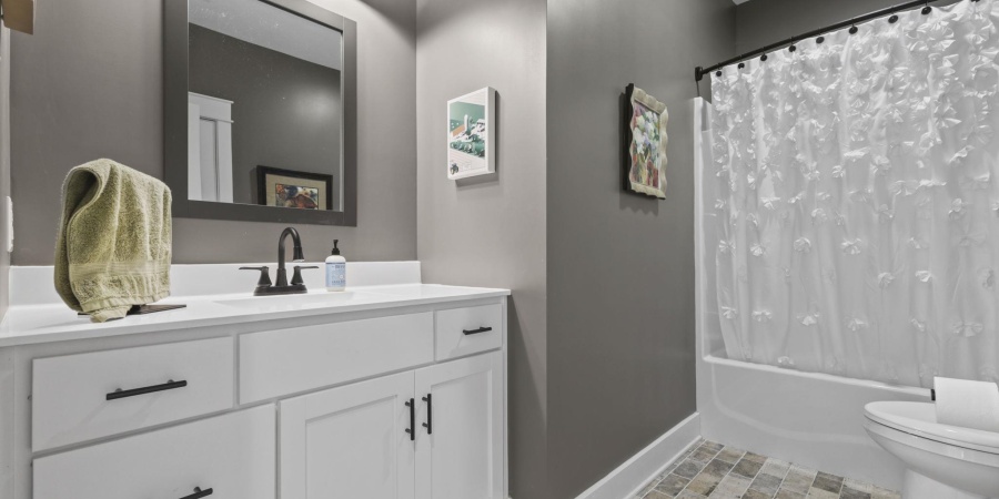 542 E Lucy Lane, Ellettsville, Indiana 47429-2058,MLS,202607053