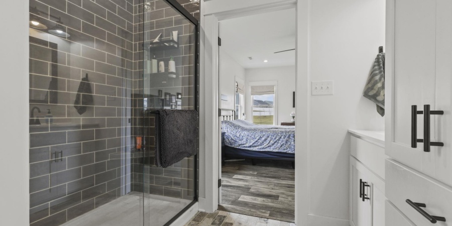 542 E Lucy Lane, Ellettsville, Indiana 47429-2058,MLS,202607053