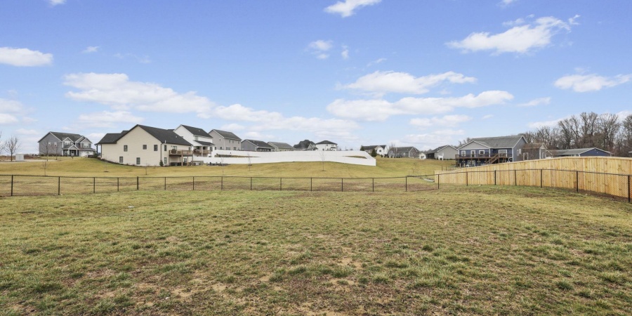 542 E Lucy Lane, Ellettsville, Indiana 47429-2058,MLS,202607053