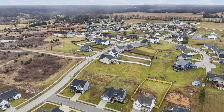 542 E Lucy Lane, Ellettsville, Indiana 47429-2058,MLS,202607053