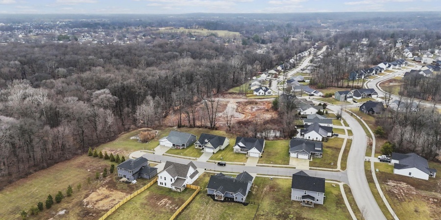 542 E Lucy Lane, Ellettsville, Indiana 47429-2058,MLS,202607053