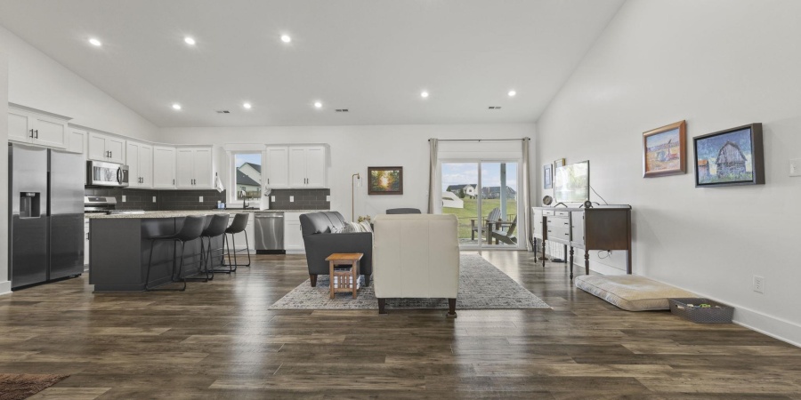 542 E Lucy Lane, Ellettsville, Indiana 47429-2058,MLS,202607053